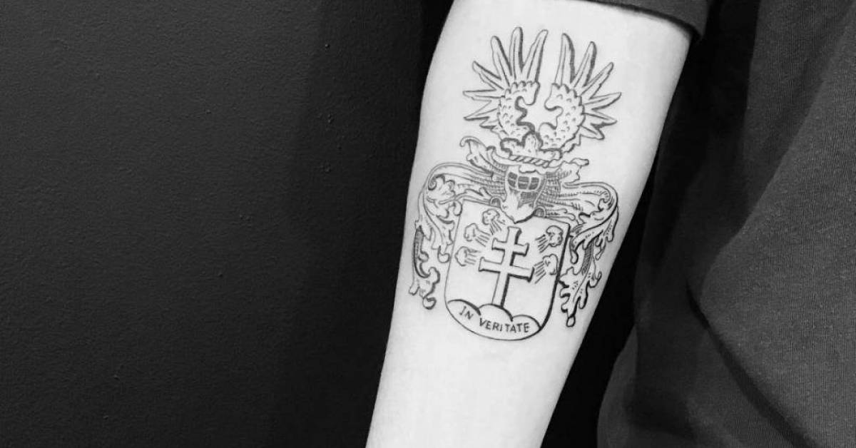 Crest Tattoos | Tattoofilter