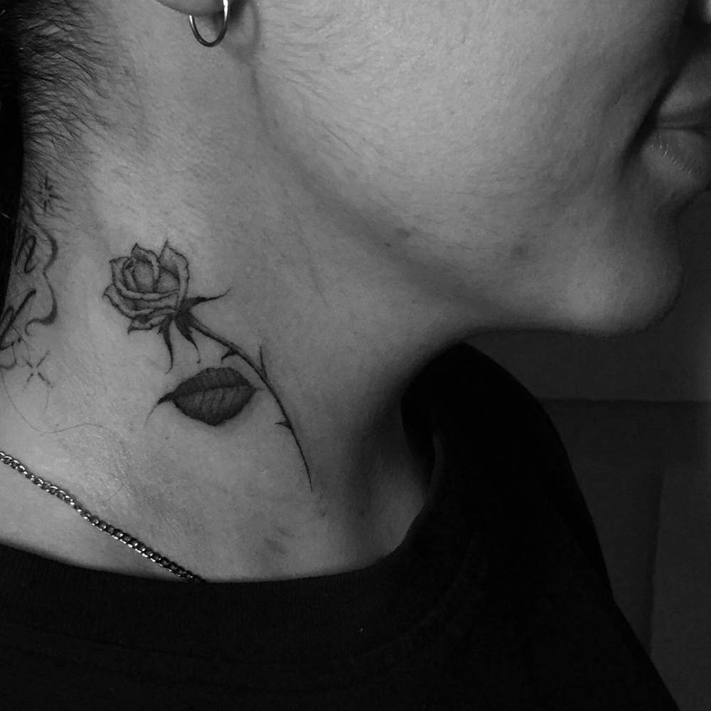 30 Simple And Small Rose Tattoos For Women