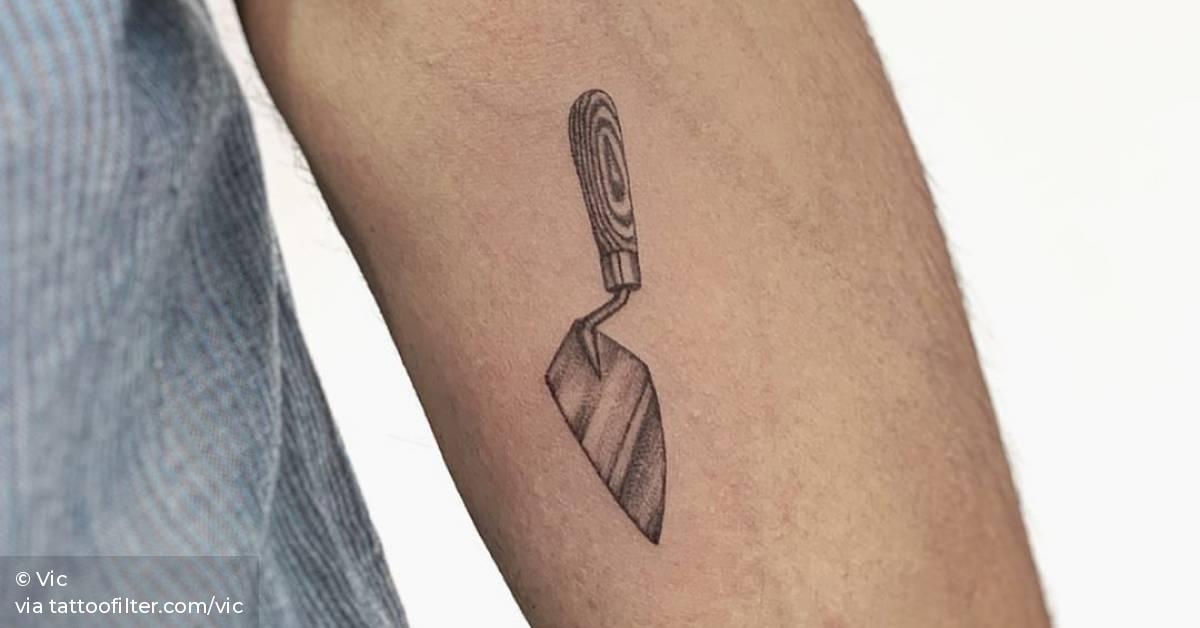 Masons trowel to remember his father.