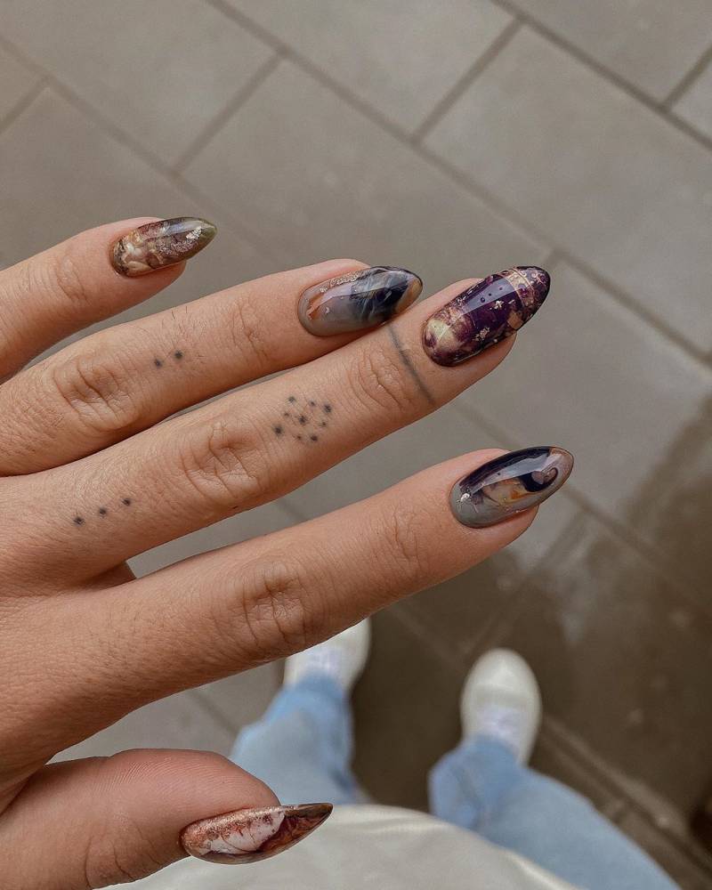 Finger Dot Tattoos The Dreamiest Ideas Of Hand Tattoos For Women