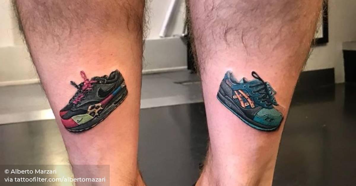 tattooページ hi-tech circuits tattoo by jackthebloody_tattoo, italy. : r
