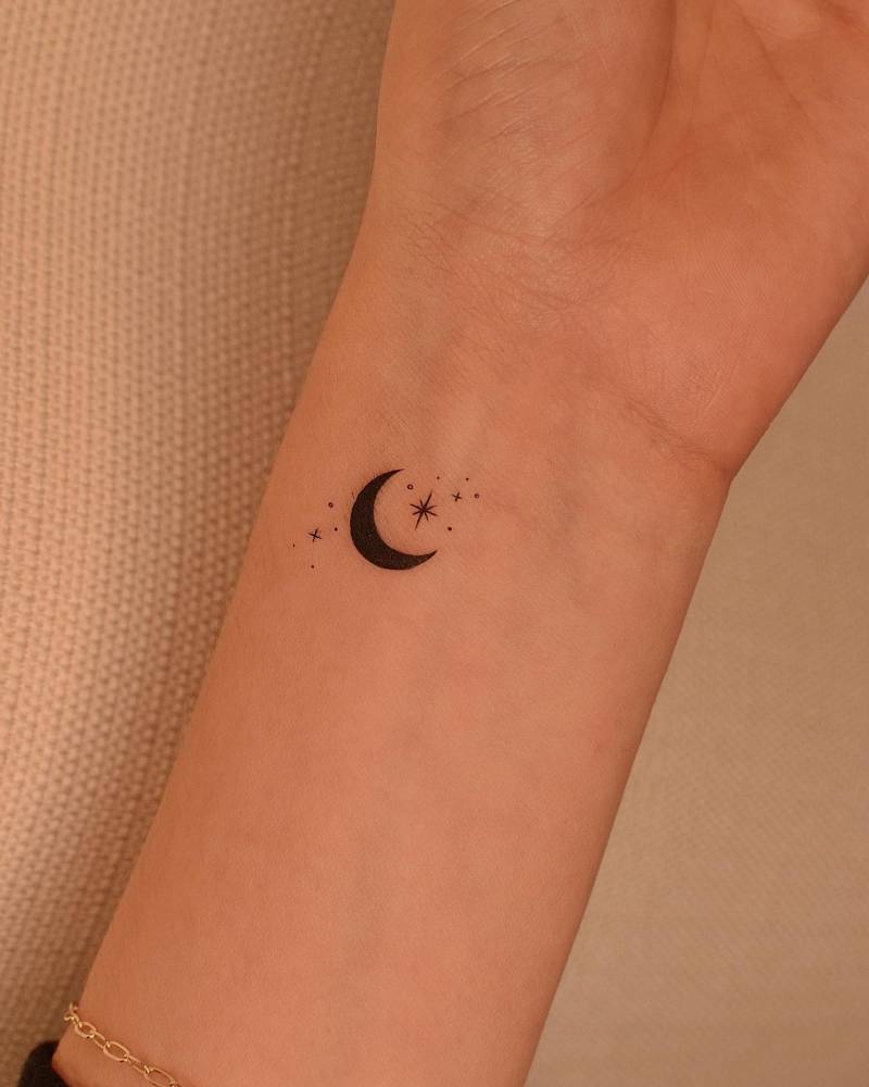 Crescent Moon With Stars Tattoo Bronctattooaus Crescent Moon With Stars Tattoo Bronctattooaus