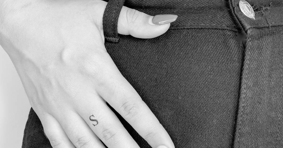 S uppercase serif letter temporary tattoo