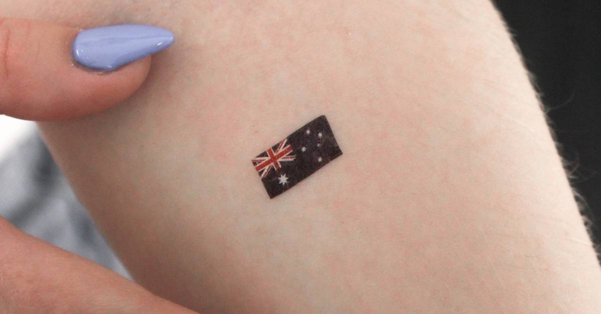Australia flag temporary tattoo located on the wrist. — free download