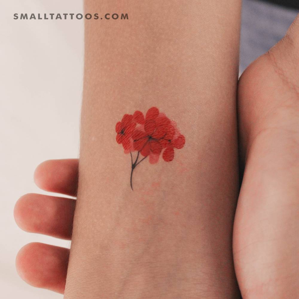 Watercolor style hydrangea temporary tattoo by Zihee.