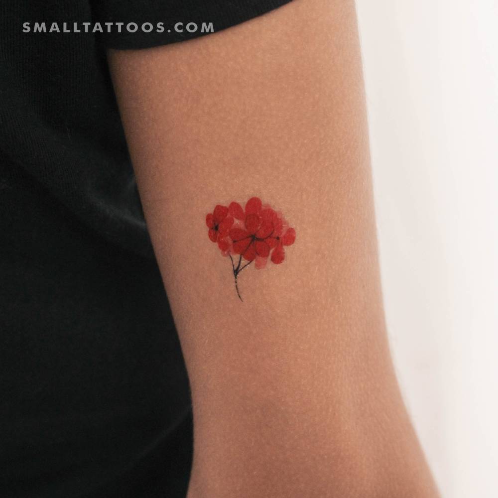 Watercolor style hydrangea temporary tattoo by Zihee.