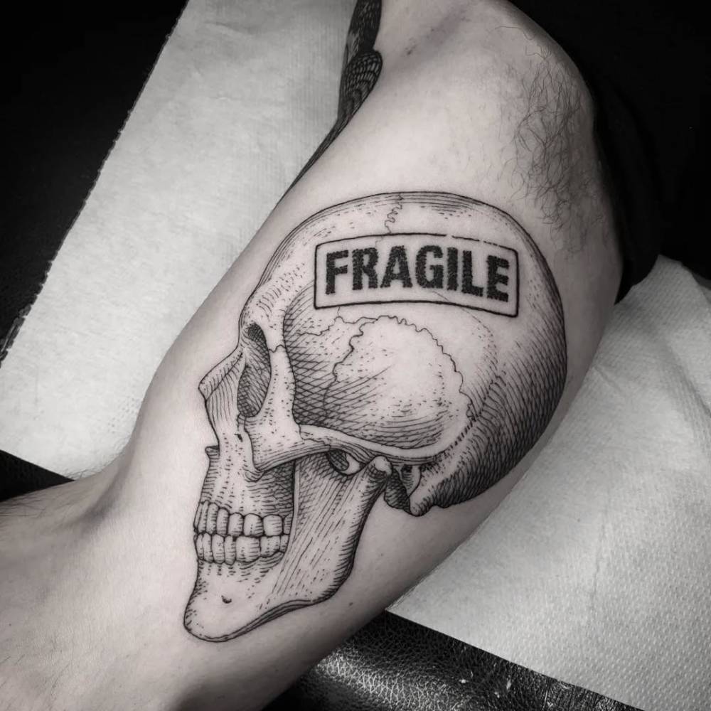 Fragile (handle with care).