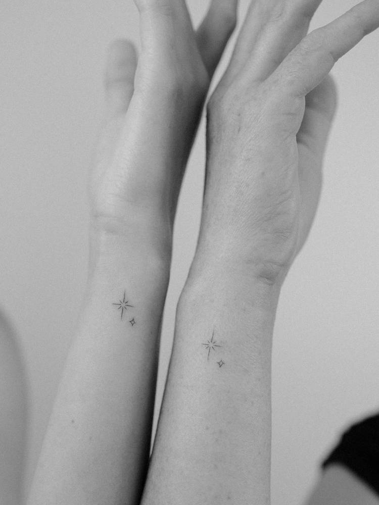 Matching sparkling stars tattoo for best friends.