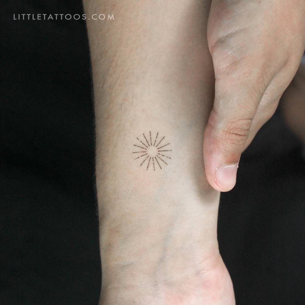 Solar sparkle type I by Jakenowicz temporary tattoo.
