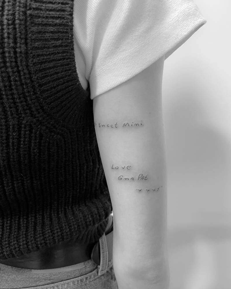 Her grandma's handwriting tattooed on the tricep.
