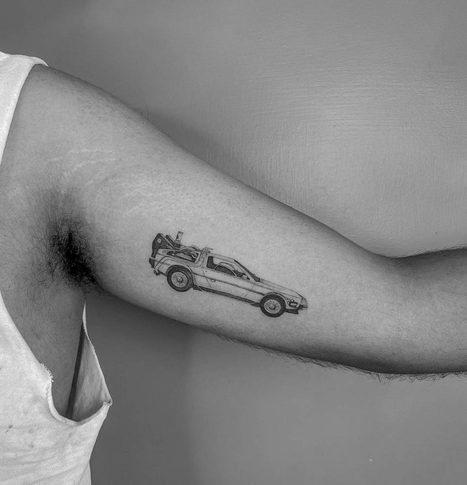 DeLorean, Back to the future.