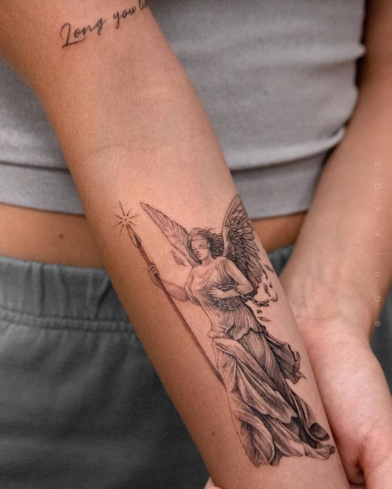 A blindfolded yet restored Victory of Samothrace