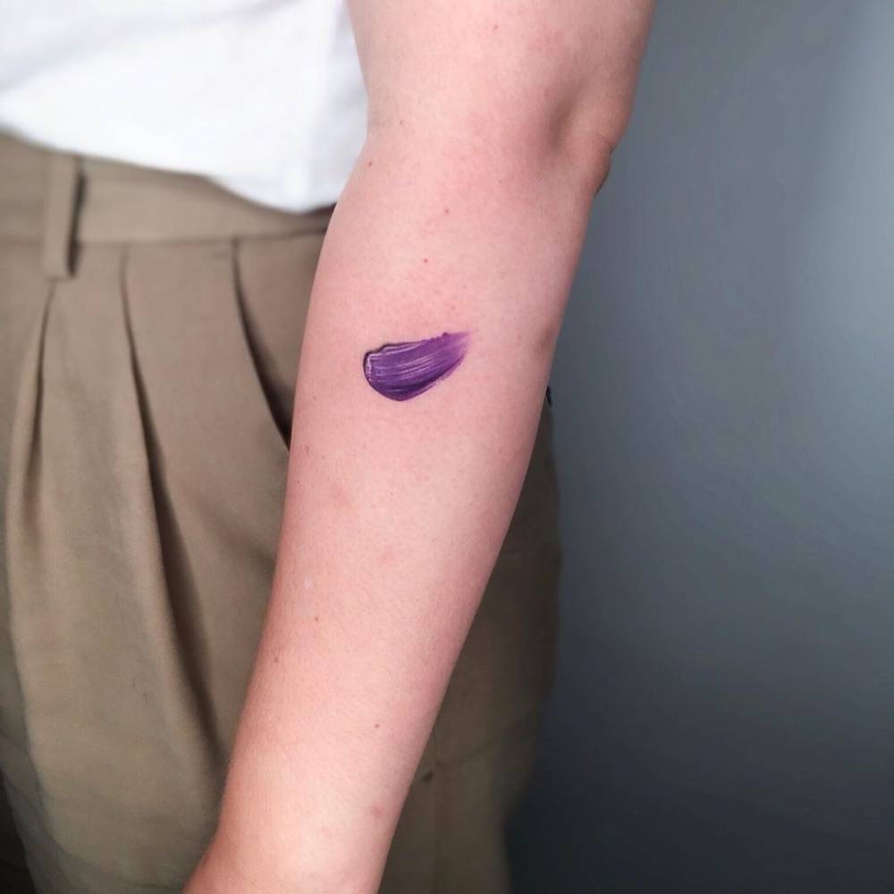 Her favorite color is purple.
What is yours?