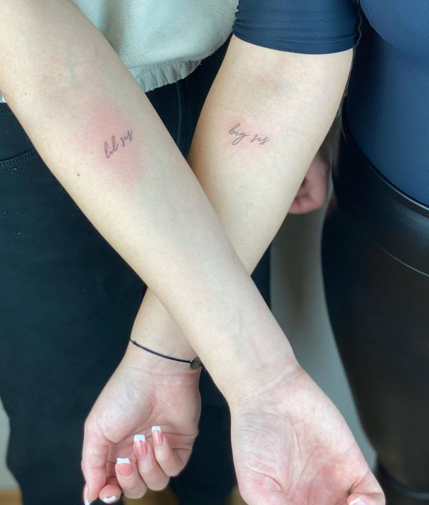 "Lil sis" and "big sis" matching tattoo for sisters.