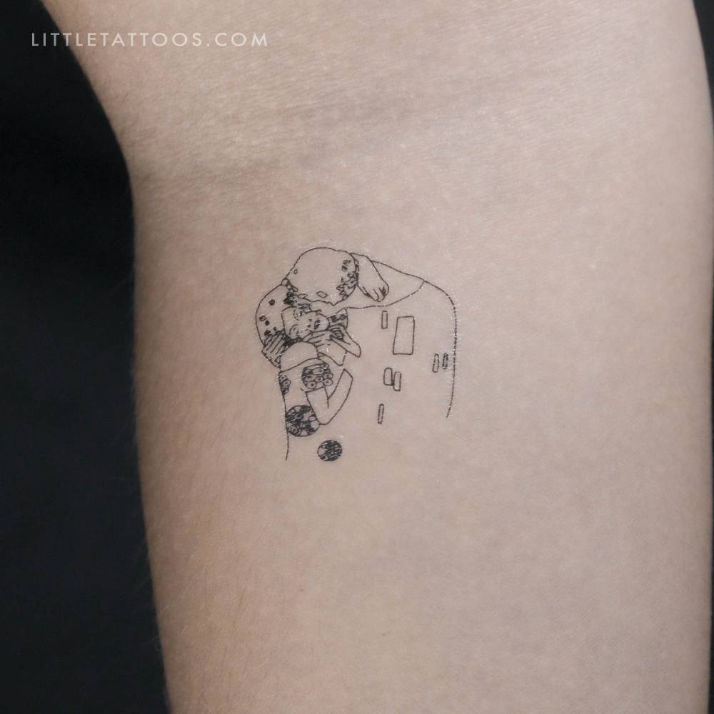 The Kiss Temporary Tattoo
