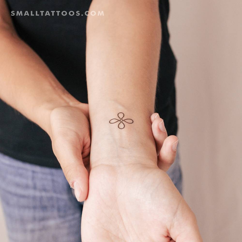 Sailor's Celtic knot symbol temporary tattoo.