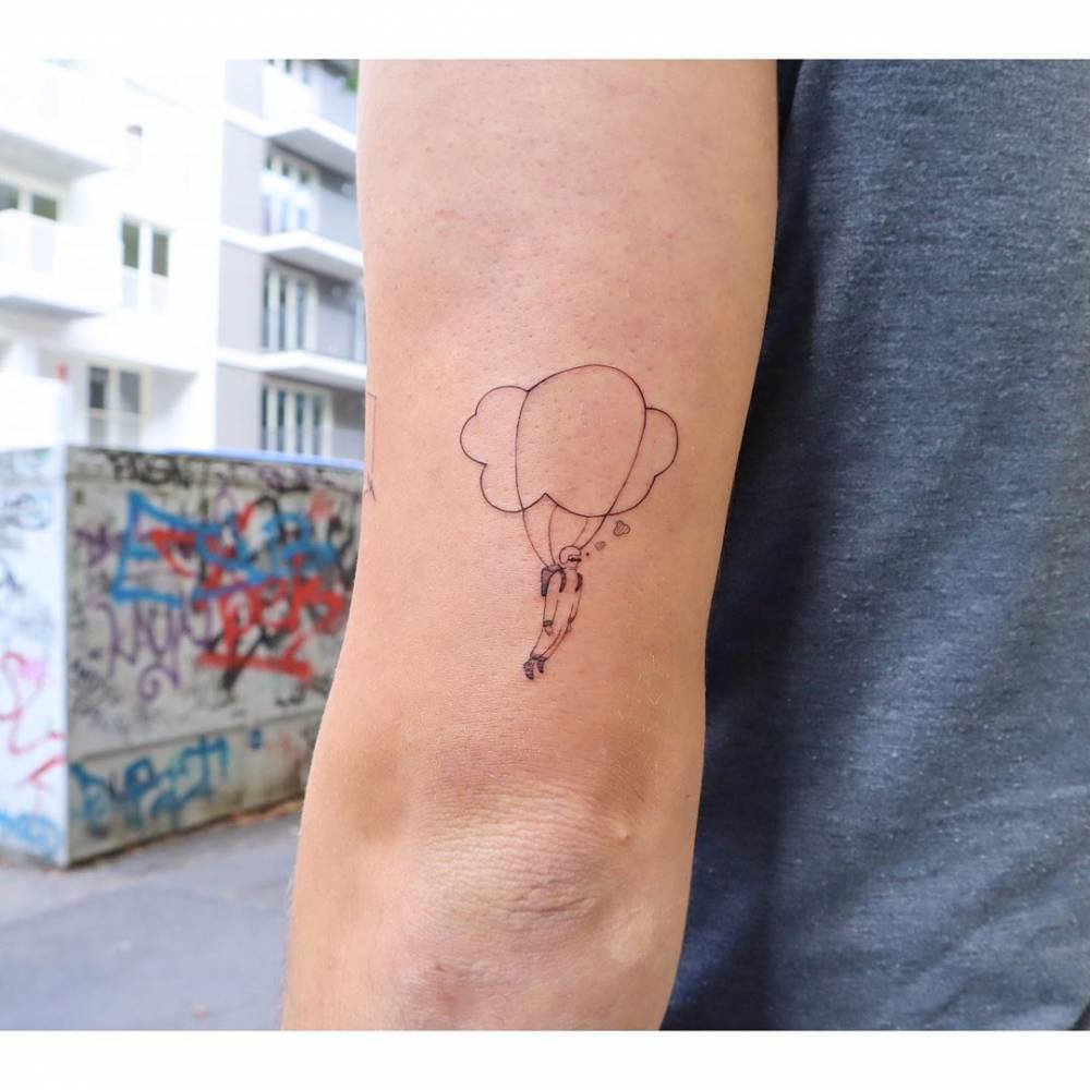 ▫️☁️cloud man?
EGGHEAD-BO BURNHAM
(drawing by CHANCE BONE)