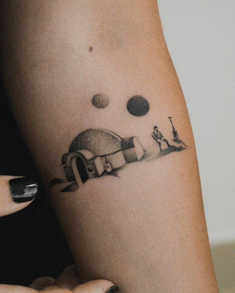 Tatooine foi a terra natal de Anakin Skywalker, O Escolhido, e seu filho, Luke Skywalker.