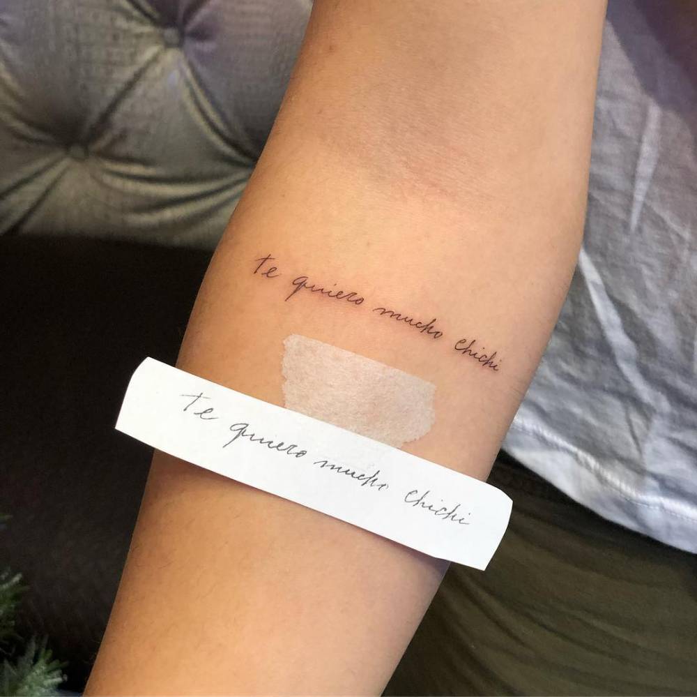 "Te quiero mucho chichi" in her babysitters handwriting.