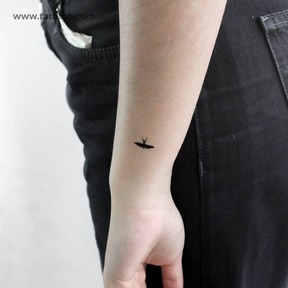 Small Flying Swallow Temporary Tattoo