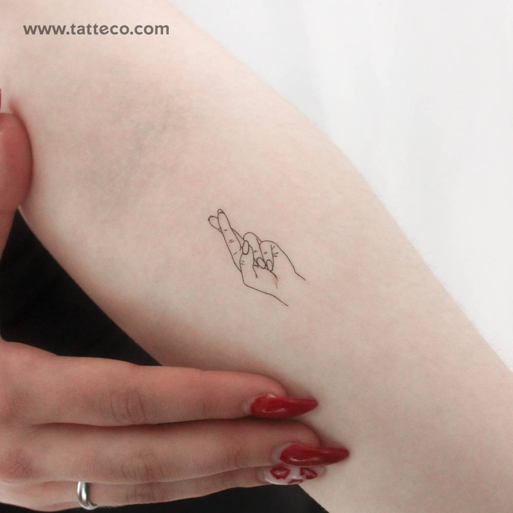 Crossed Fingers Temporary Tattoo