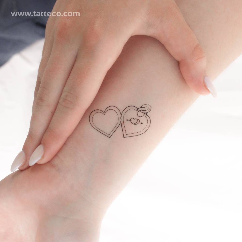 Pendant Temporary Tattoo