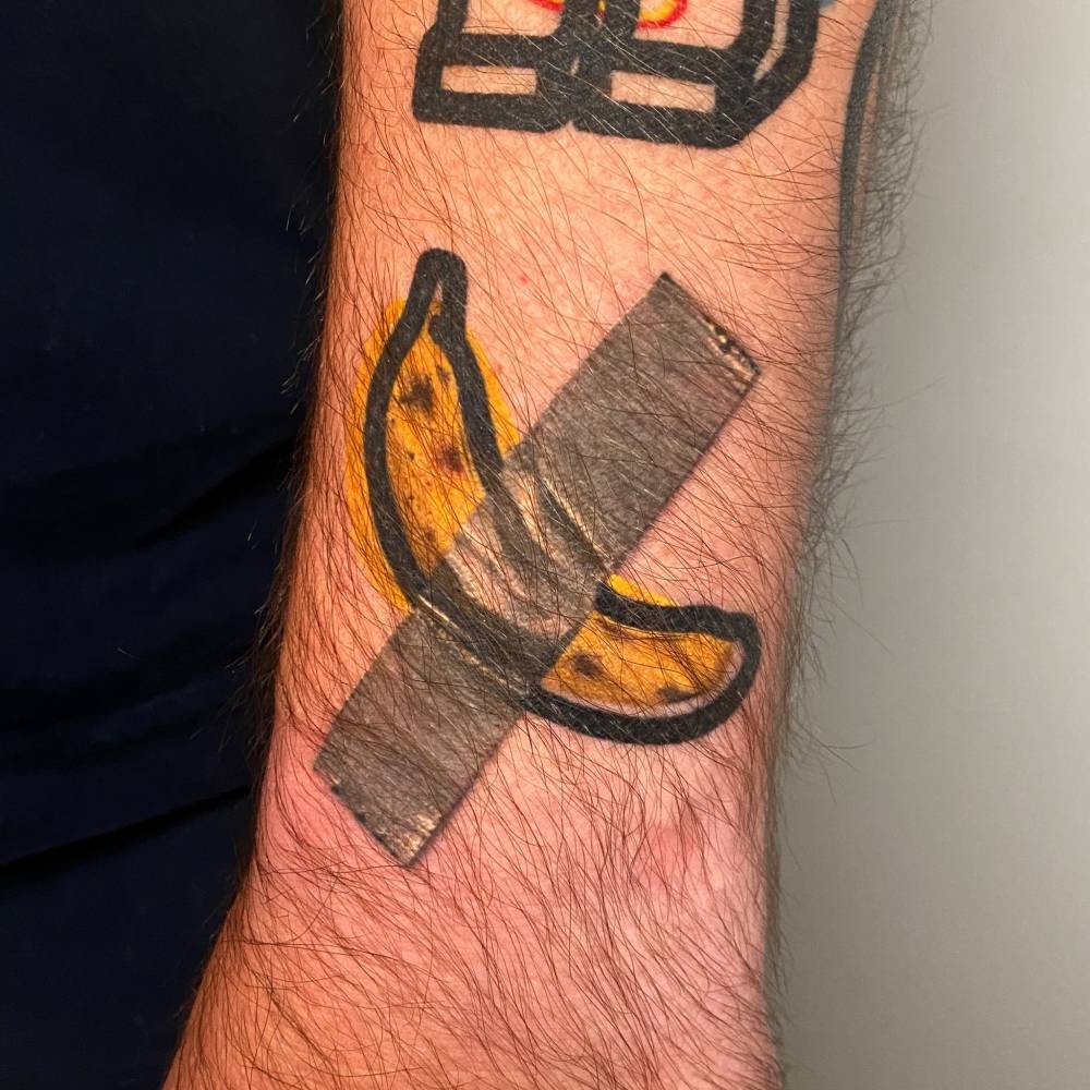 MAURIZIO CATTELAN DESTRUTTURATO (one year healed).