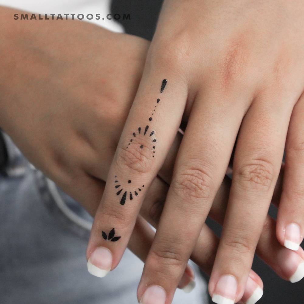 Finger composition 2 temporary tattoo.