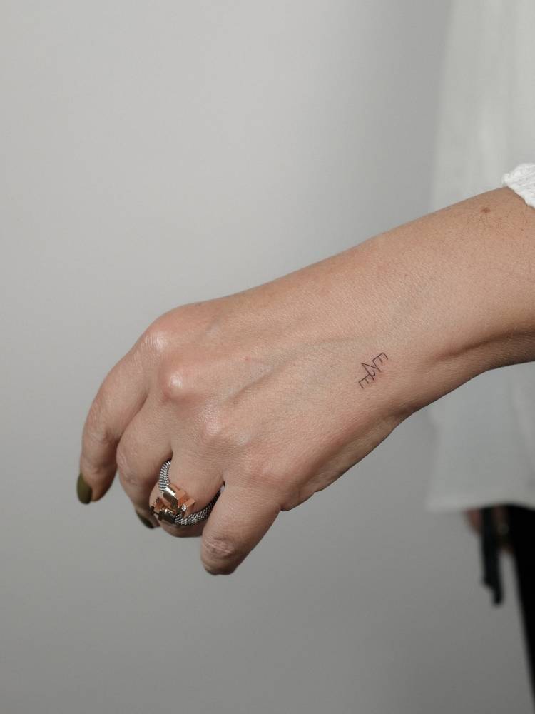 “EZE / EGE” — In sources like Divânü Lügâti’t-Türk and the Orkhon inscriptions, EZE was used to mean “older sister.” From the very beginning, Ege has always called her that — never “mom.” This word carries deep meaning for her, fill