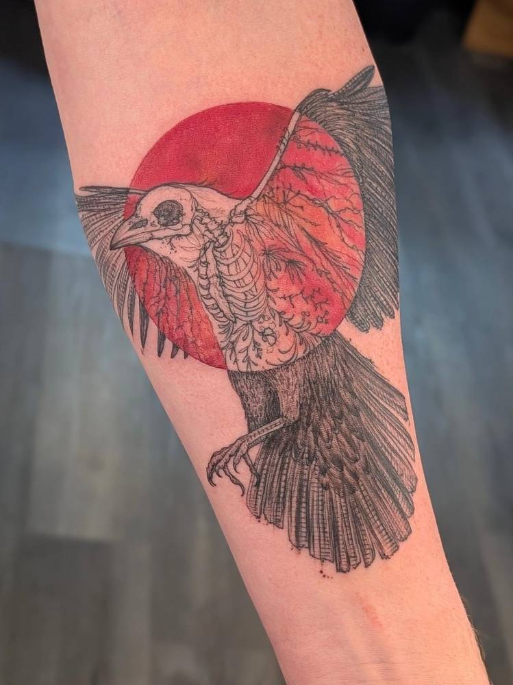 Blood moon crow.