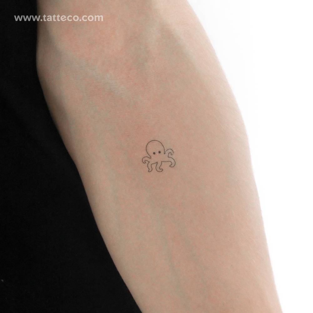 Little minimalist octopus temporary tattoo.
