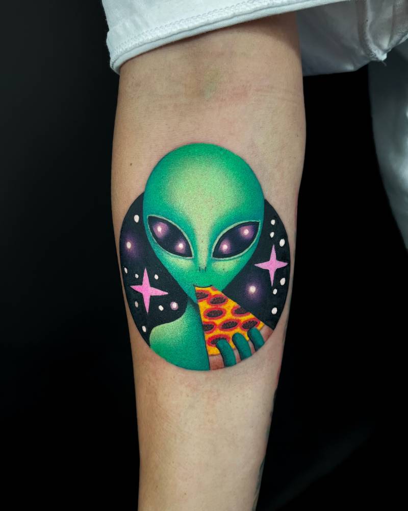 Alien eating a pizza about 3 years ago and forgot to post it. Thanks Claudia!