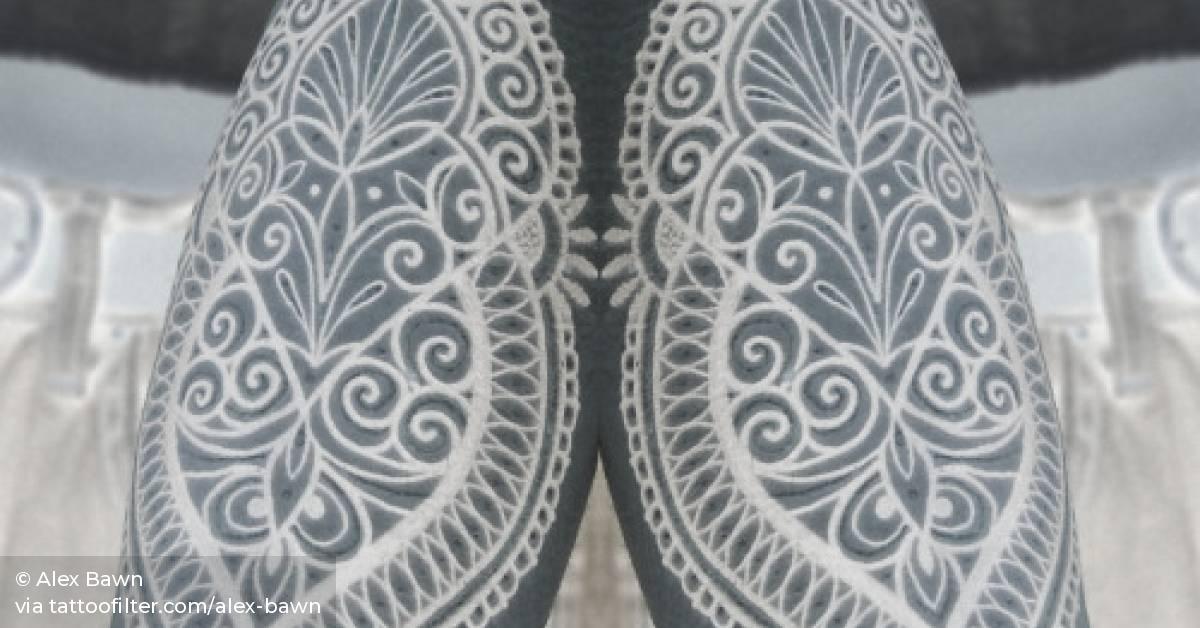 Inverted henna style tattoo.